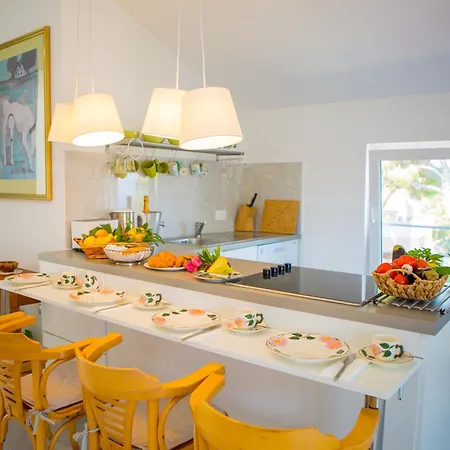 - House Monarch - Beach, Center & Shared Pool Access Apartman