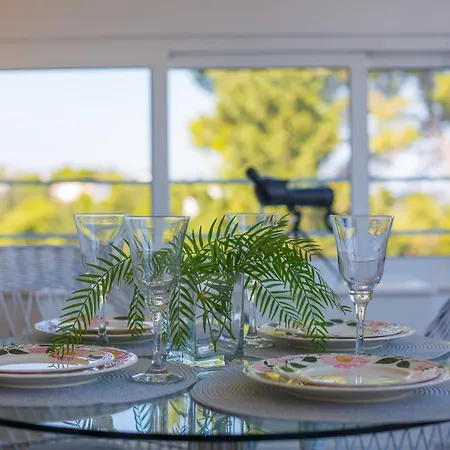- House Monarch - Beach, Center & Shared Pool Access Apartman *